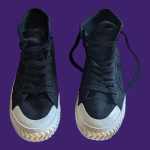 Skechers women's Street Trax Canvas Hi-Tread Casual Sneakers  size 8 blk/wht